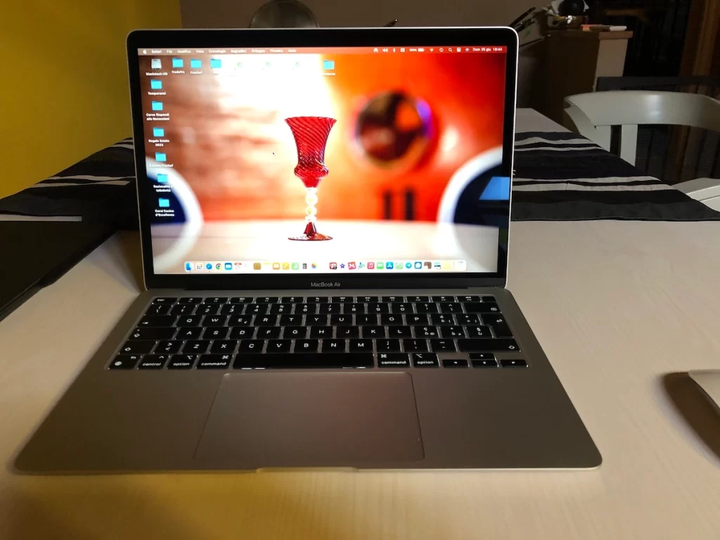 Un'immagine che ho caricato sul mio computer, un Apple Air M1, per la sensazione di Bellezza che cerco in questi giorni.