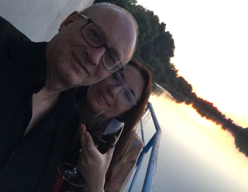 Mariangela ed io, il giorno del nostro tredicesimo anniversario di matrimonio, al ristorante Al 410, a Legnago.